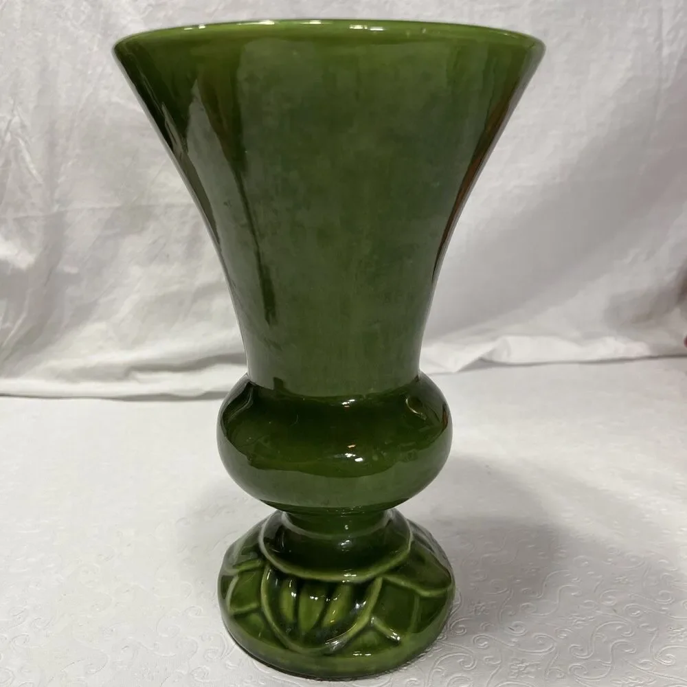 Vintage Mid Century Haeger Art Pottery Avocado Green Pedestal Ceramic Vase 9.5in
